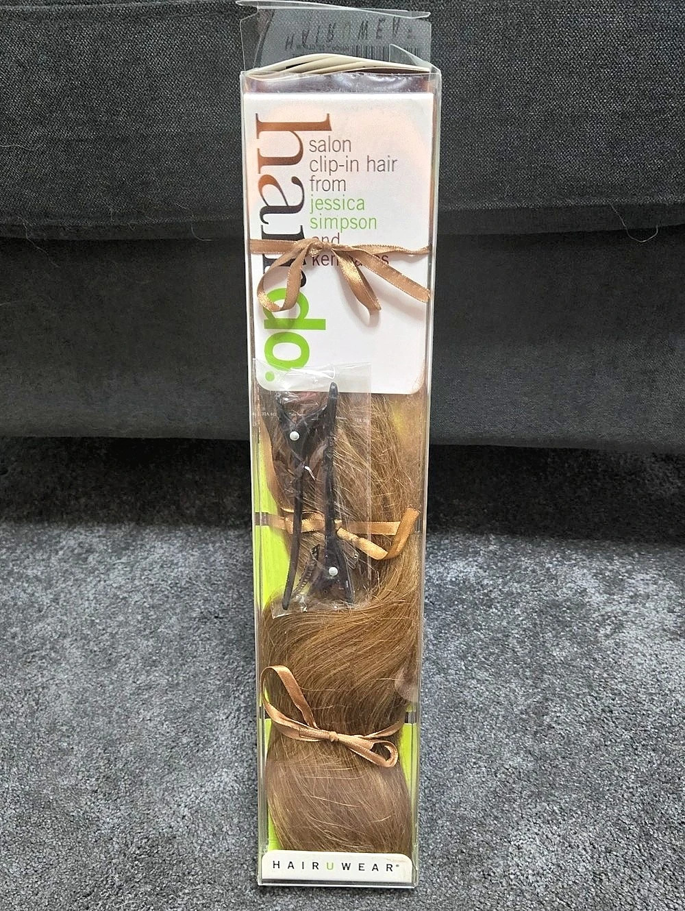Hairdo 22" Clip-In Straight Extensions 22-Inch Straight Clip-In Extensions